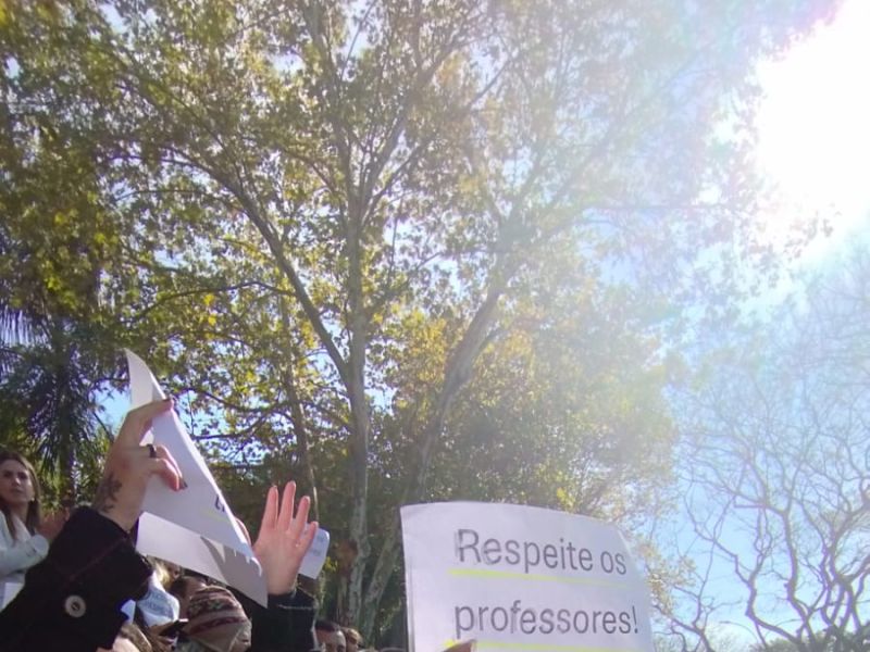 Manifestação dos professores em Foz de Iguaçu